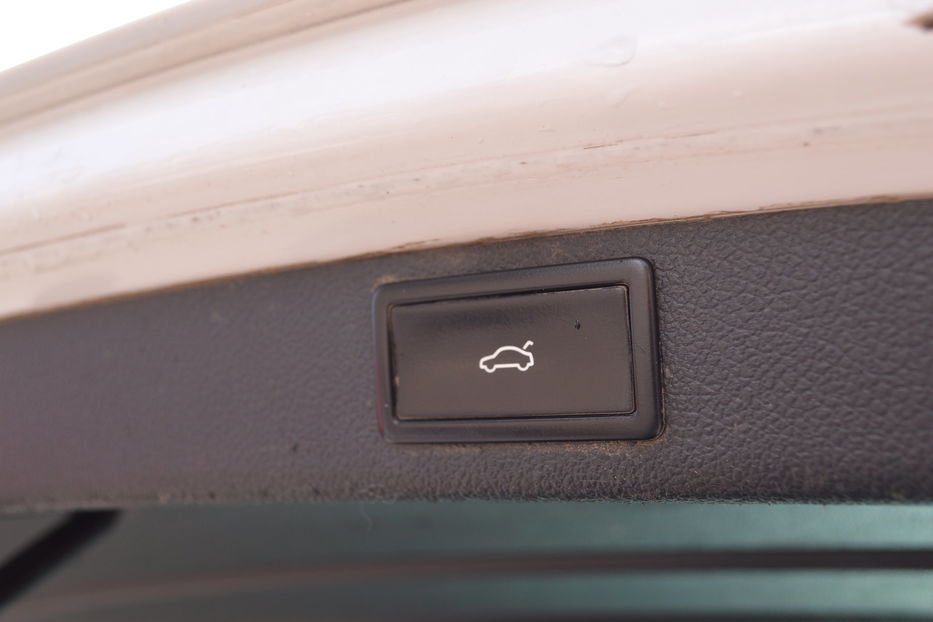 Продам Skoda Superb 4x4 TDI 2012 года в Одессе