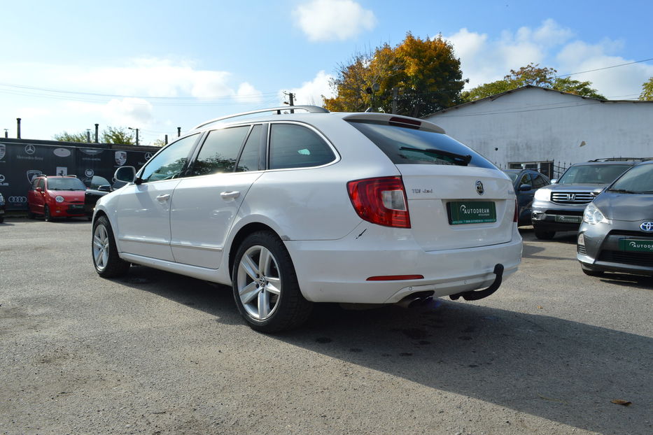 Продам Skoda Superb 4x4 TDI 2012 года в Одессе