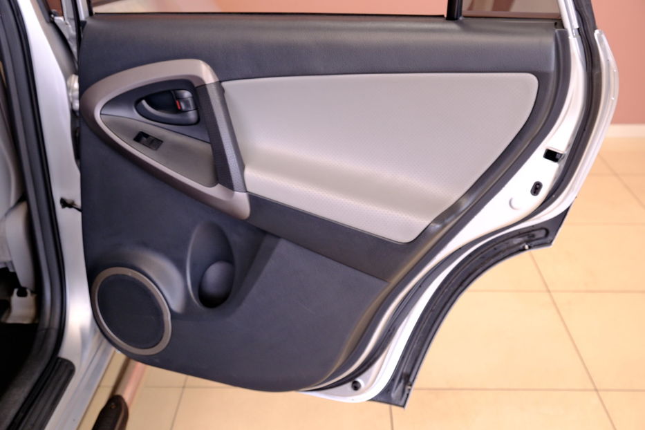 Продам Toyota Rav 4 Long 2006 года в Одессе