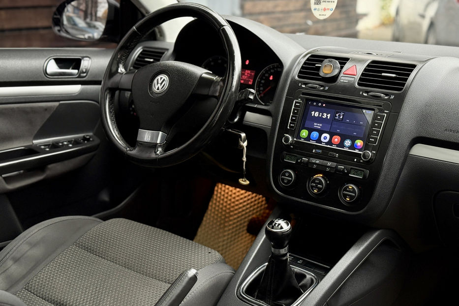 Продам Volkswagen Golf V TSI MT (122 л.с.) 2008 года в Киеве