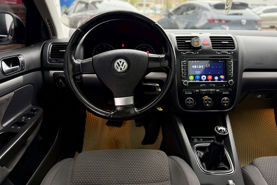Продам Volkswagen Golf V TSI MT (122 л.с.) 2008 года в Киеве