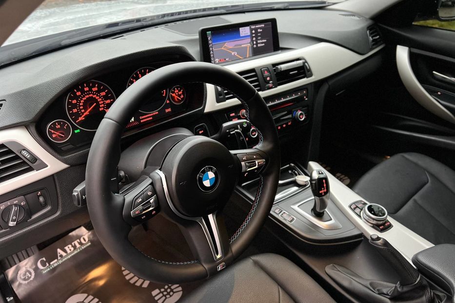 Продам BMW 320 2013 года в Черновцах