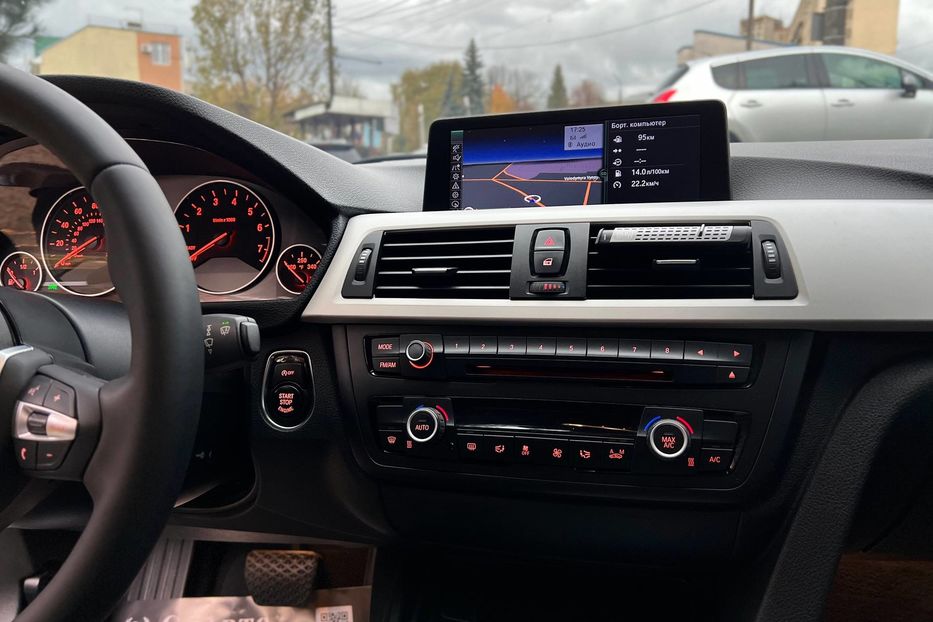 Продам BMW 320 2013 года в Черновцах