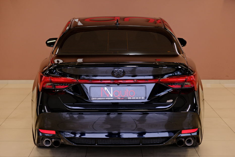 Продам Toyota Avalon 2019 года в Одессе