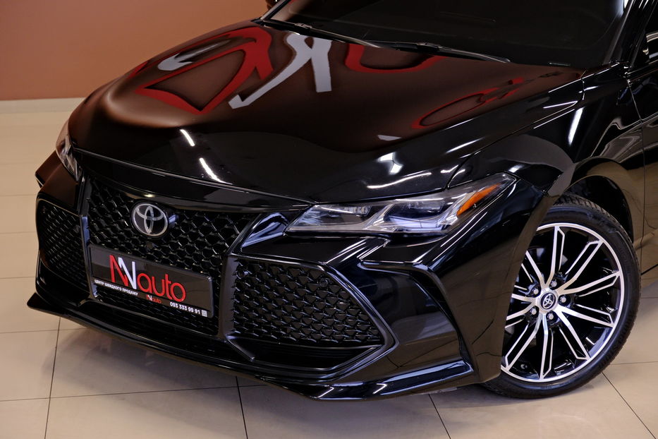Продам Toyota Avalon 2019 года в Одессе
