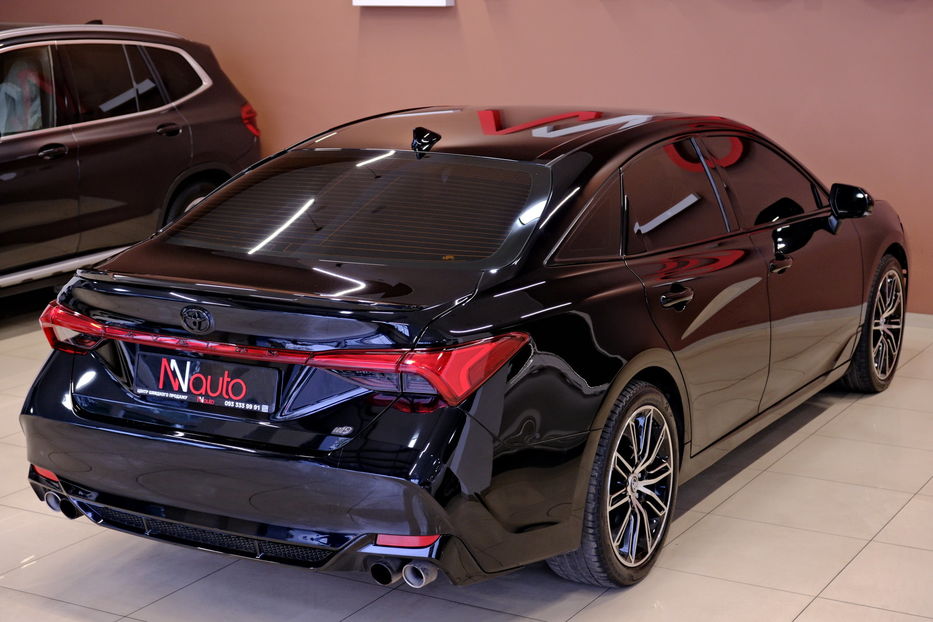 Продам Toyota Avalon 2019 года в Одессе