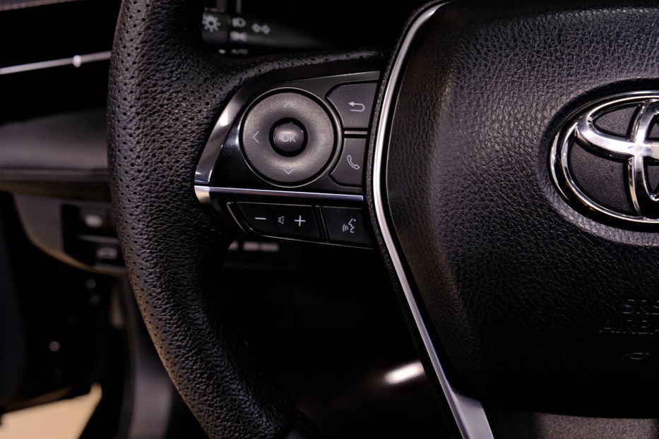 Продам Toyota Avalon 2019 года в Одессе