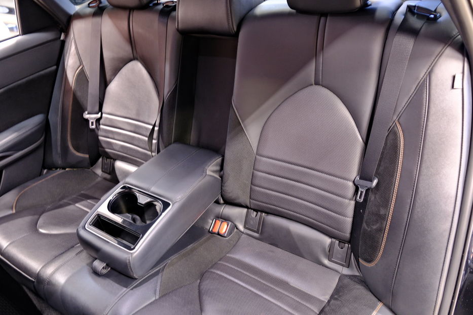 Продам Toyota Avalon 2019 года в Одессе