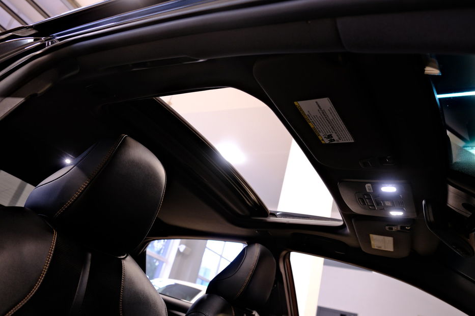 Продам Toyota Avalon 2019 года в Одессе