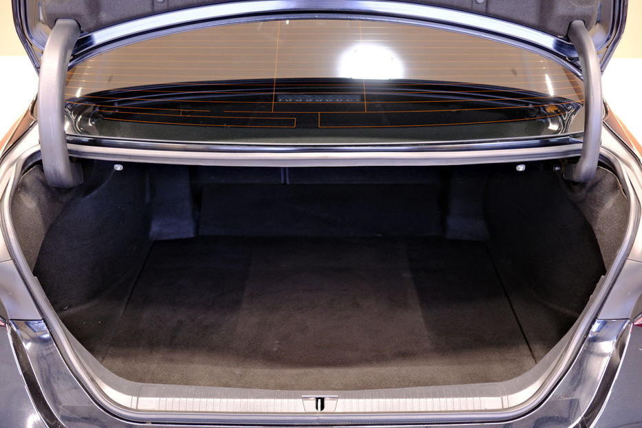 Продам Toyota Avalon 2019 года в Одессе