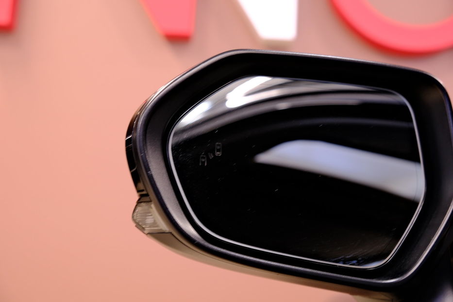 Продам Toyota Avalon 2019 года в Одессе