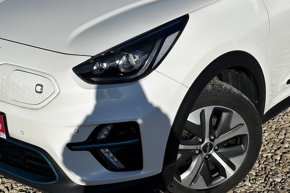 Продам Kia Niro 64 кВт авто у Львові   2022 года в Львове