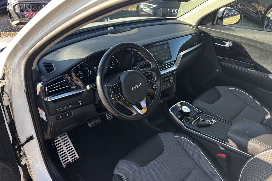 Продам Kia Niro 64 кВт авто у Львові   2022 года в Львове