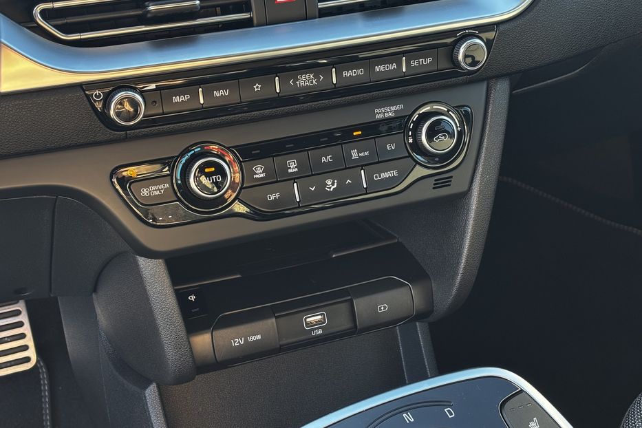 Продам Kia Niro 64 кВт авто у Львові   2022 года в Львове