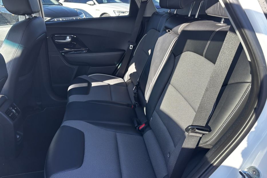 Продам Kia Niro 64 кВт авто у Львові   2022 года в Львове