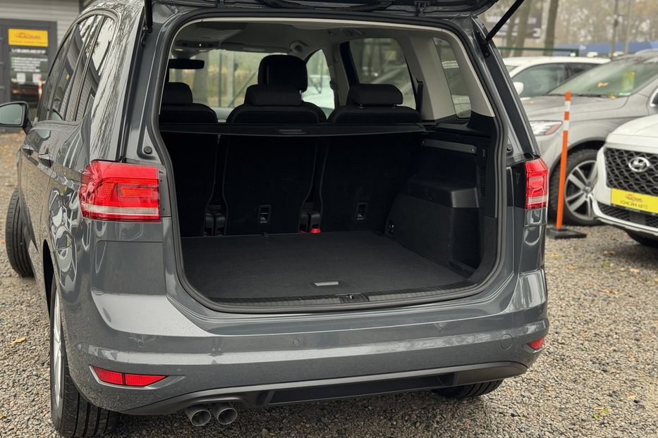 Продам Volkswagen Touran 2022 года в г. Умань, Черкасская область