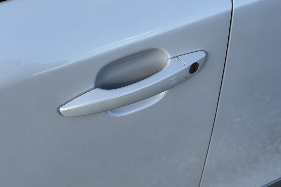 Продам Peugeot 2008 GT EV 50 KW авто у Львові  2020 года в Львове