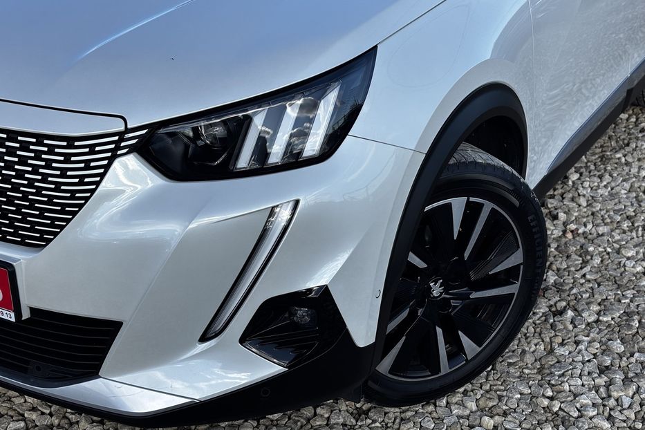 Продам Peugeot 2008 GT EV 50 KW авто у Львові  2020 года в Львове