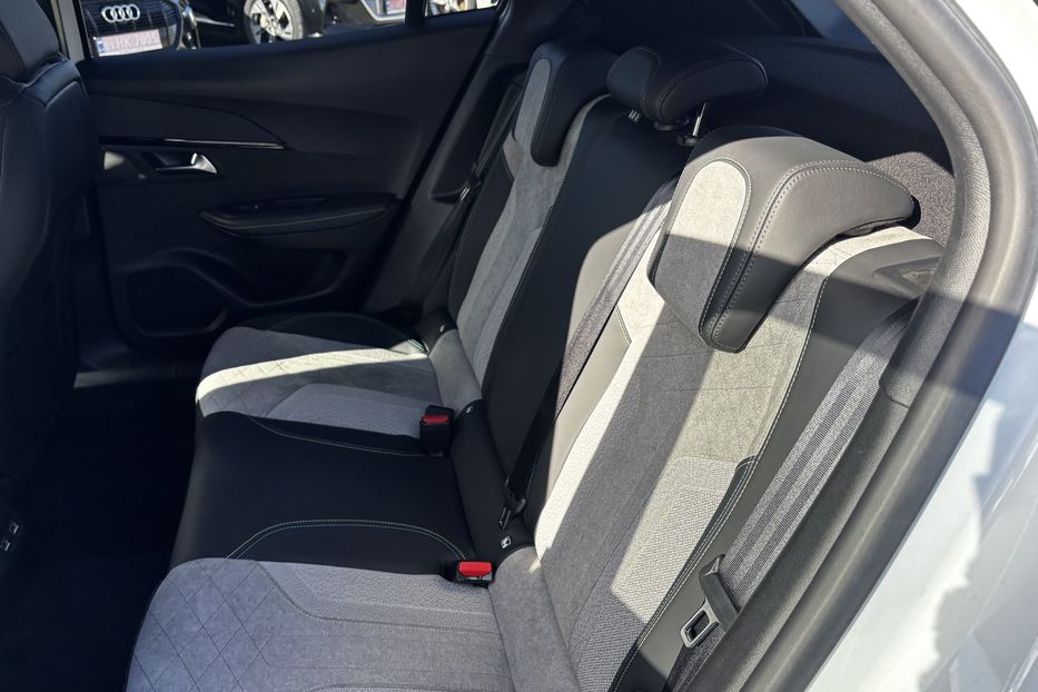 Продам Peugeot 2008 GT EV 50 KW авто у Львові  2020 года в Львове