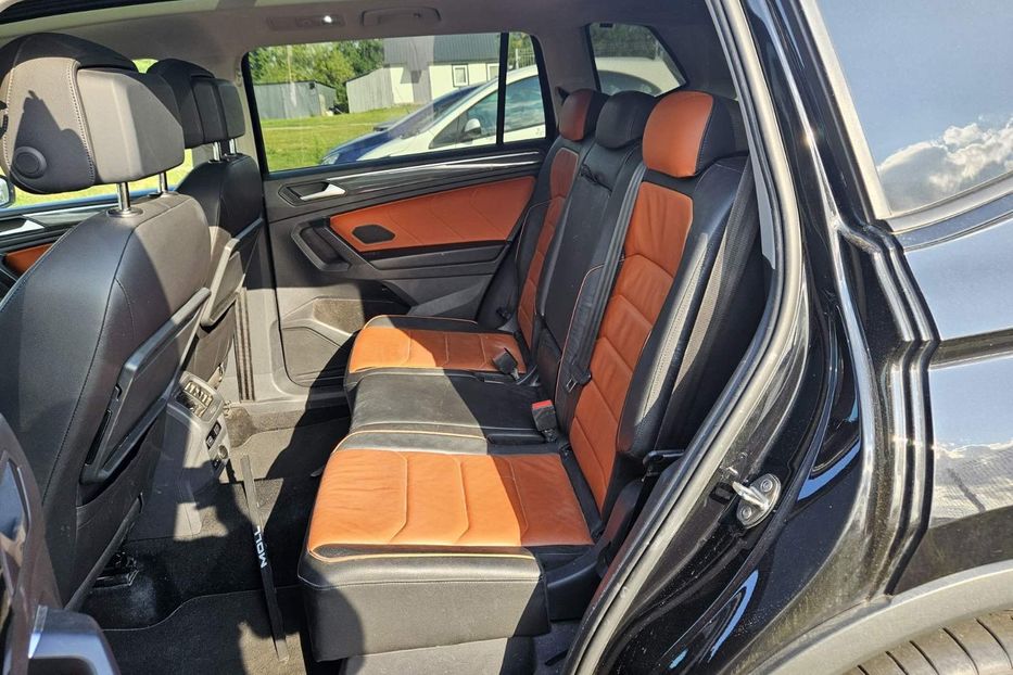 Продам Volkswagen Tiguan Allspace R-LINE 4x4 147kw/200 2020 года в Житомире