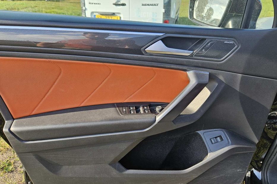 Продам Volkswagen Tiguan Allspace R-LINE 4x4 147kw/200 2020 года в Житомире