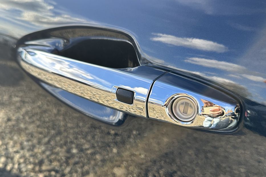 Продам Kia Niro  64кВт Макс.комплектація! 2020 года в Львове