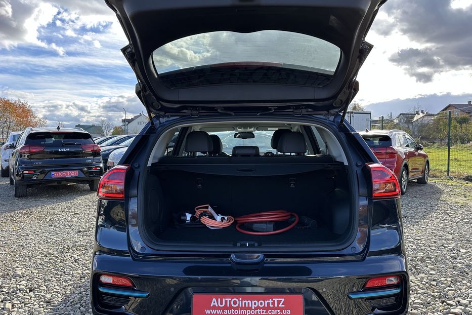 Продам Kia Niro  64кВт Макс.комплектація! 2020 года в Львове