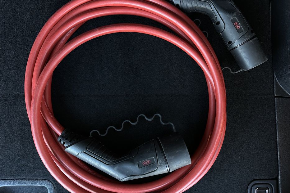 Продам Kia Niro  64кВт Макс.комплектація! 2020 года в Львове