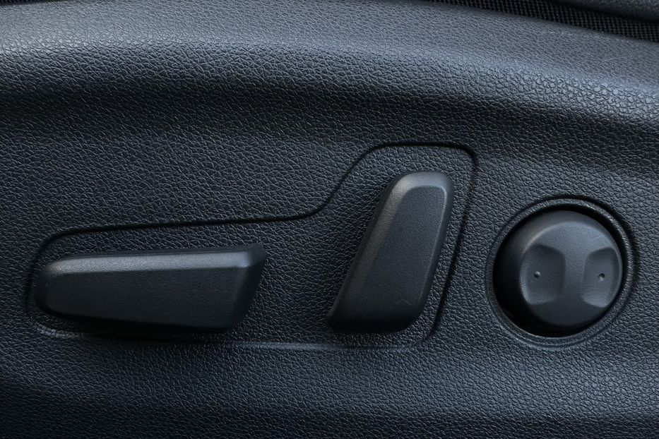 Продам Kia Niro  64кВт Макс.комплектація! 2020 года в Львове