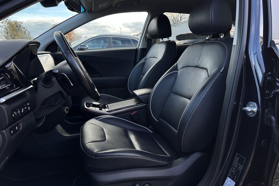 Продам Kia Niro  64кВт Макс.комплектація! 2020 года в Львове