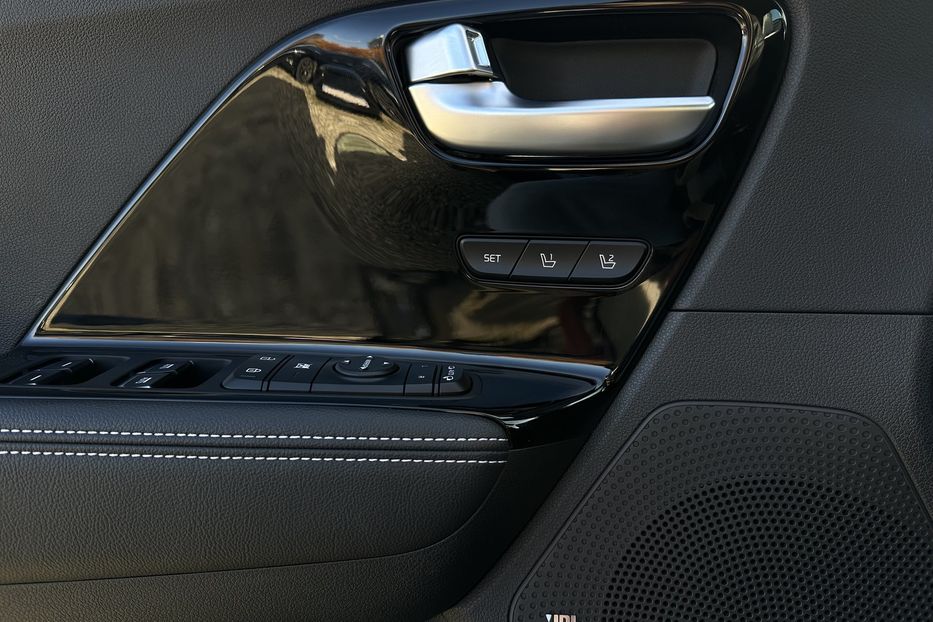 Продам Kia Niro  64кВт Макс.комплектація! 2020 года в Львове