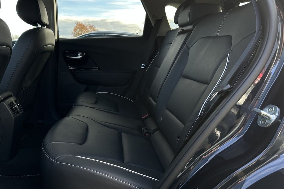 Продам Kia Niro  64кВт Макс.комплектація! 2020 года в Львове