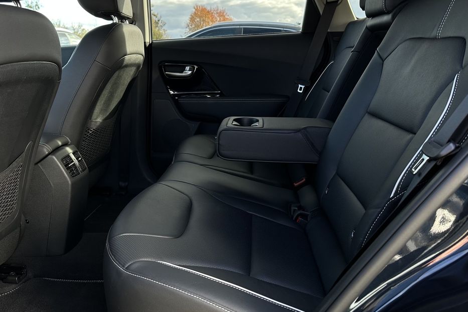 Продам Kia Niro  64кВт Макс.комплектація! 2020 года в Львове