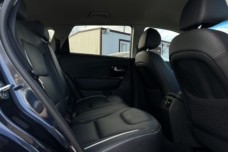 Продам Kia Niro  64кВт Макс.комплектація! 2020 года в Львове