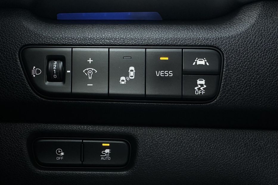 Продам Kia Niro  64кВт Макс.комплектація! 2020 года в Львове