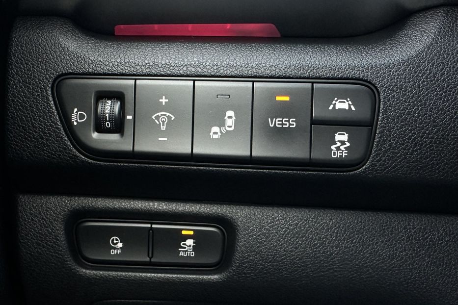 Продам Kia Niro  64кВт Макс.комплектація! 2020 года в Львове