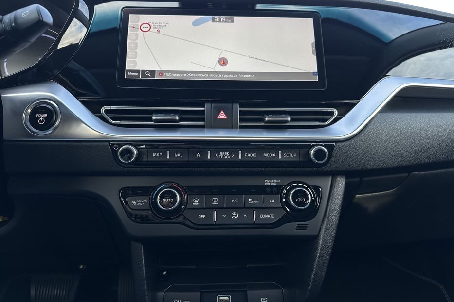 Продам Kia Niro  64кВт Макс.комплектація! 2020 года в Львове