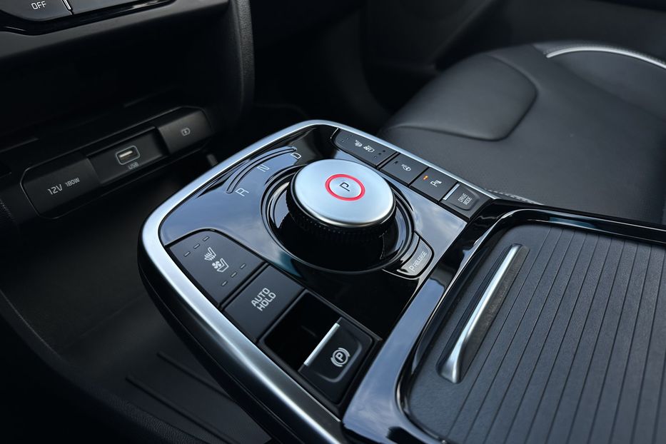 Продам Kia Niro  64кВт Макс.комплектація! 2020 года в Львове