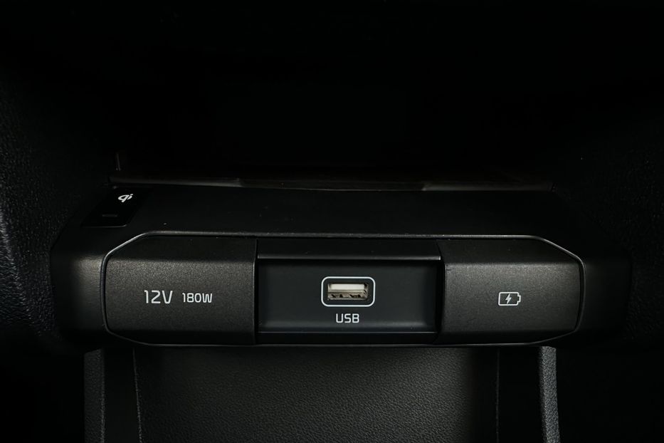 Продам Kia Niro  64кВт Макс.комплектація! 2020 года в Львове