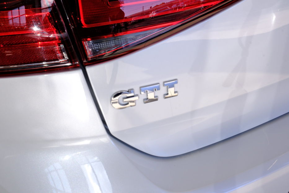 Продам Volkswagen Golf GTI 2016 года в Одессе