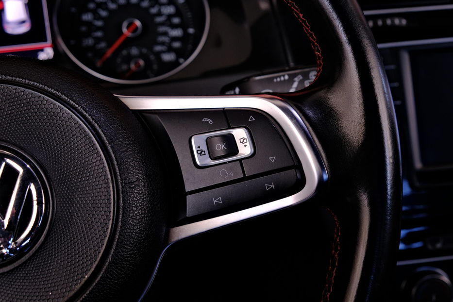 Продам Volkswagen Golf GTI 2016 года в Одессе