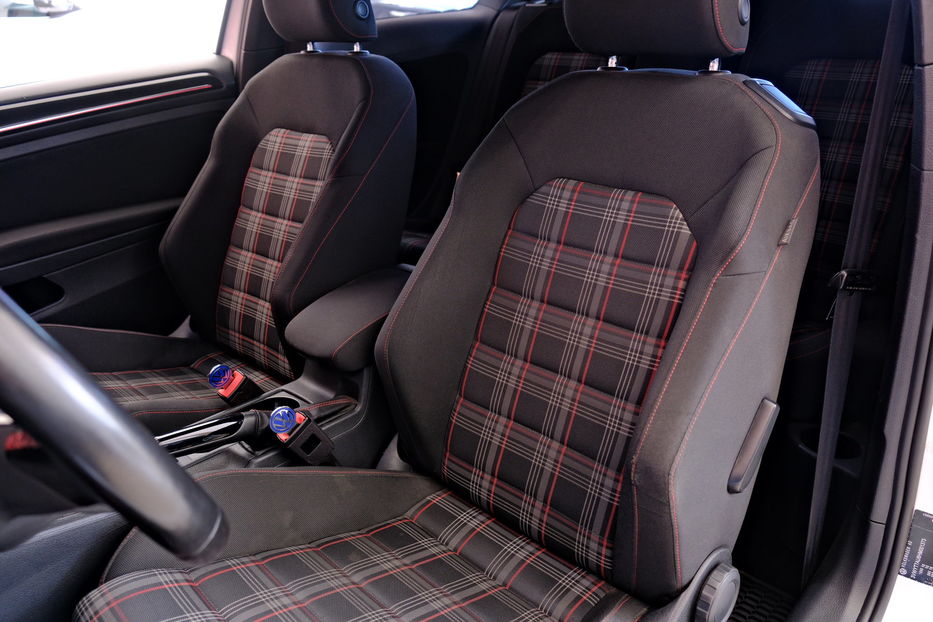 Продам Volkswagen Golf GTI 2016 года в Одессе