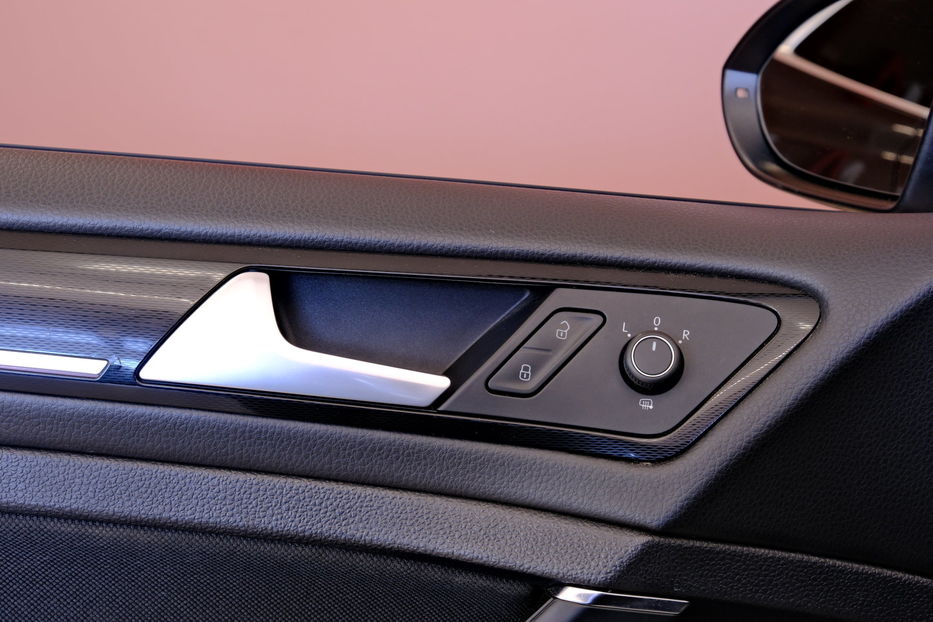 Продам Volkswagen Golf GTI 2016 года в Одессе