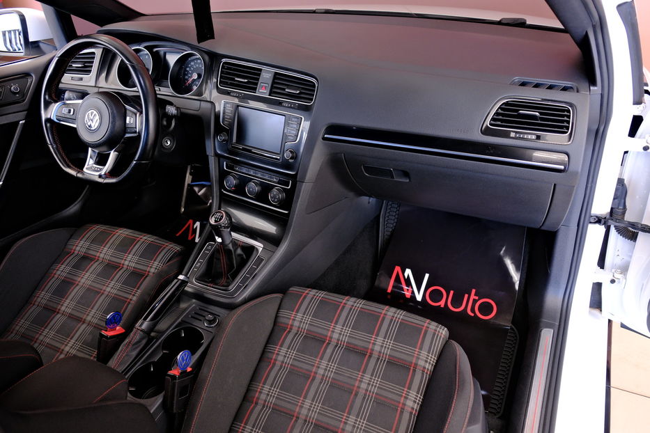 Продам Volkswagen Golf GTI 2016 года в Одессе