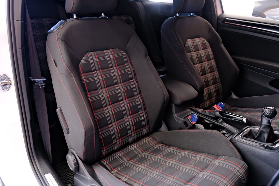 Продам Volkswagen Golf GTI 2016 года в Одессе