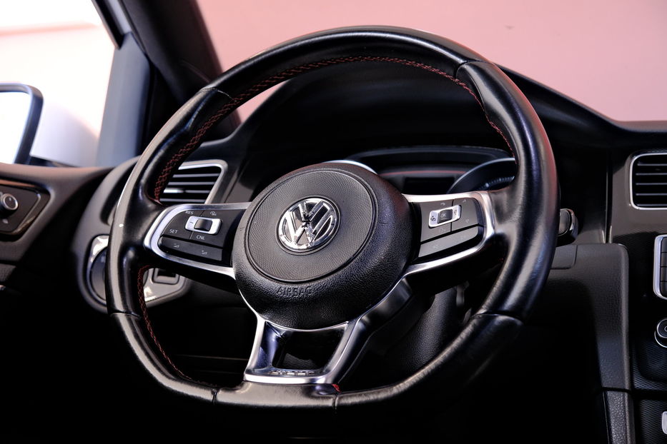 Продам Volkswagen Golf GTI 2016 года в Одессе