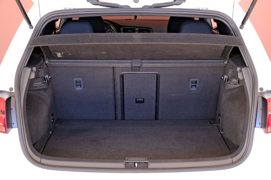 Продам Volkswagen Golf GTI 2016 года в Одессе