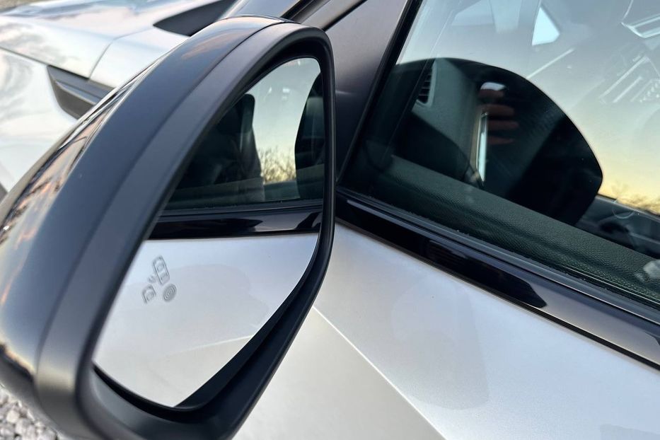 Продам Peugeot 2008 GT EV 50 KW авто у Львові  2021 года в Львове