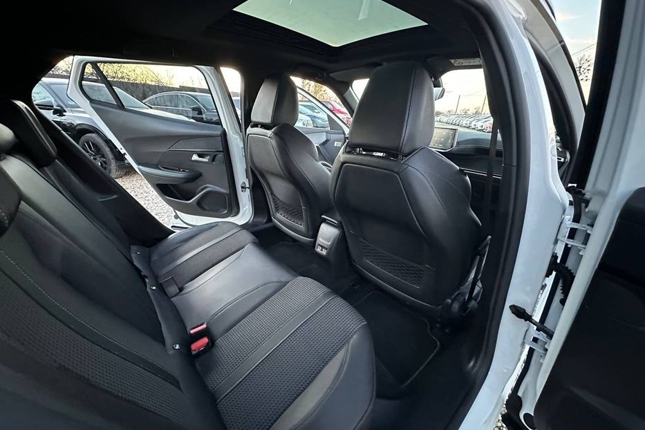 Продам Peugeot 2008 GT EV 50 KW авто у Львові  2021 года в Львове