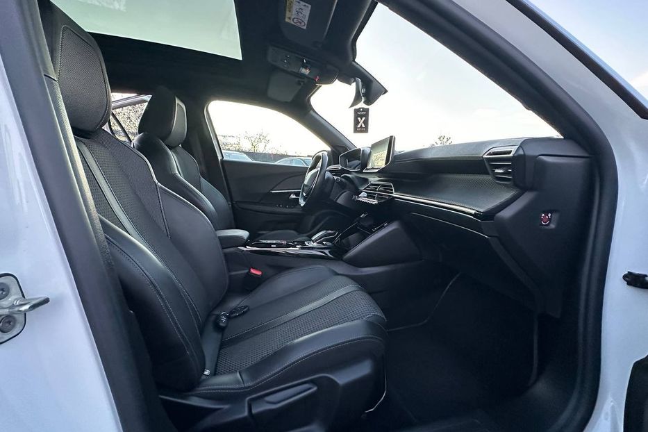 Продам Peugeot 2008 GT EV 50 KW авто у Львові  2021 года в Львове